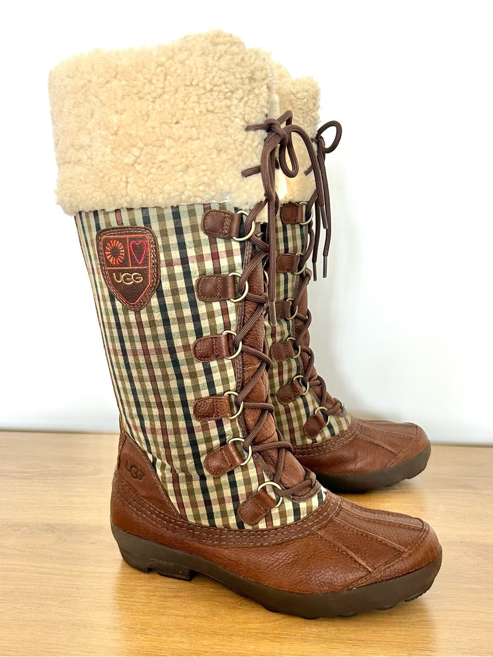 Vintage UGG Edmonton Lace Up Brown Leather Plaid Boots WM8 EU39
